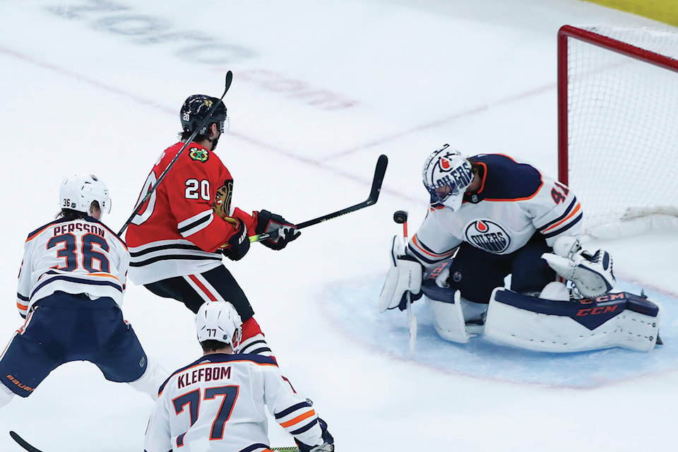 18948296_web1_191015-RDA-Oilers-lose-to-Blackhawks