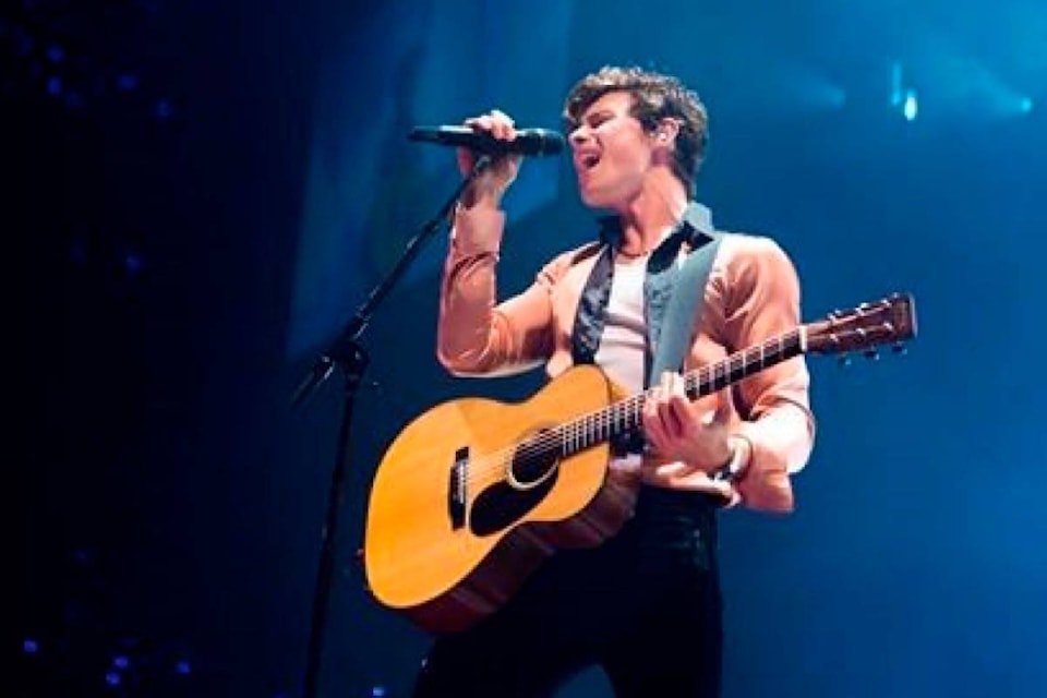 19458483_web1_191120-RDA-Shawn-Mendes-Daniel-Caesar-pick-up-Grammy-nominations_1