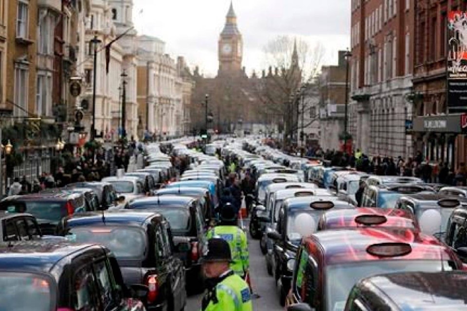 19517744_web1_191125-RDA-Uber-loses-license-in-London-over-safety-vows-to-appeal_1