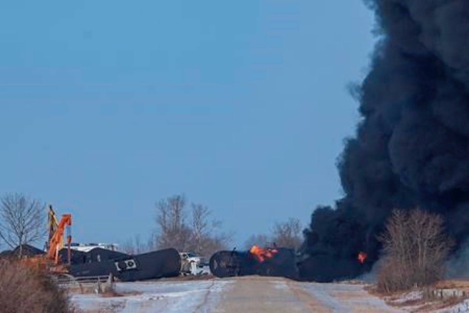 19742588_web1_191211-RDA-Crews-still-battling-fire-from-crude-oil-train-derailment-in-central-Saskatchewan_1