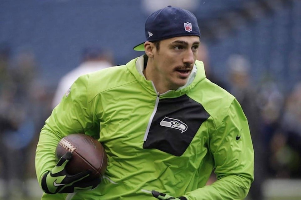 20355322_web1_200130-RDA-Willson-one-of-just-15-Canadian-born-players-to-have-played-in-Super-Bowl-football_1