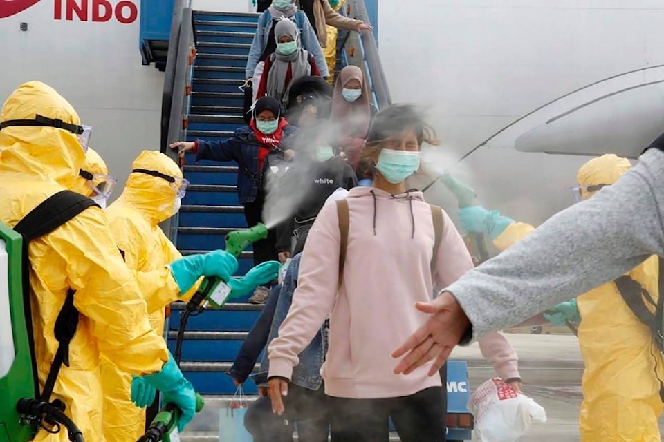 20391769_web1_200203-RDA-Canadian-evacuees-from-China-to-be-quarantined-at-Ontario-military-base-coronavirusD_1