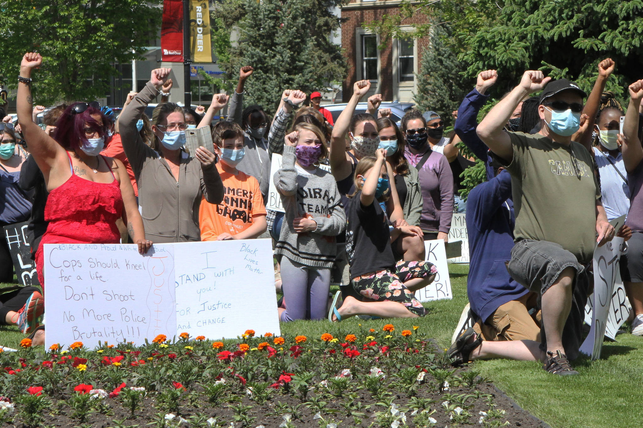 21759118_web1_200605-RDA-Black-Lives-Matter-protest-Red-Deer5