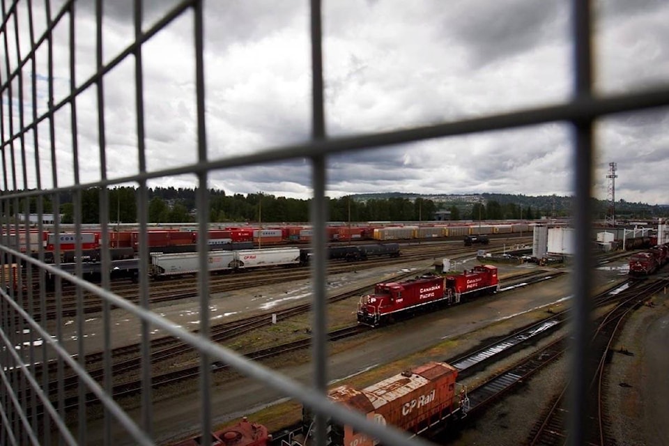23053759_web1_201020-RDA-CP-Rail-secures-deal-to-move-Maersk-freight-through-ports-of-Vancouver-and-Montreal-trains_1