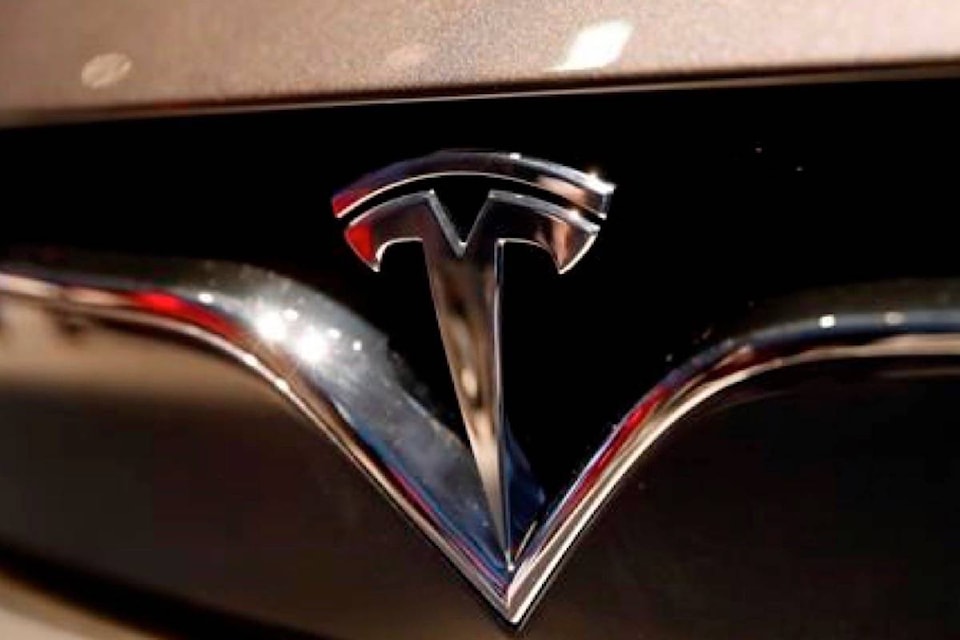 23802850_web1_190422-RDA-Tesla-gears-up-for-fully-self-driving-cars-amid-skepticism_1