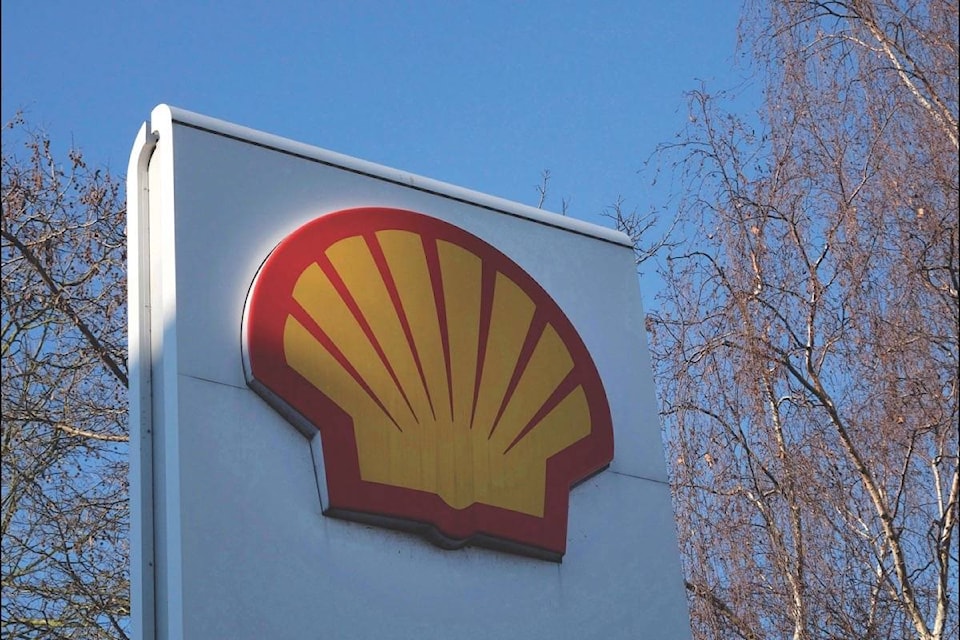 24013721_web1_210125-RDA-Shell-buys-European-electric-car-charging-firm-ubitricity-oil_1