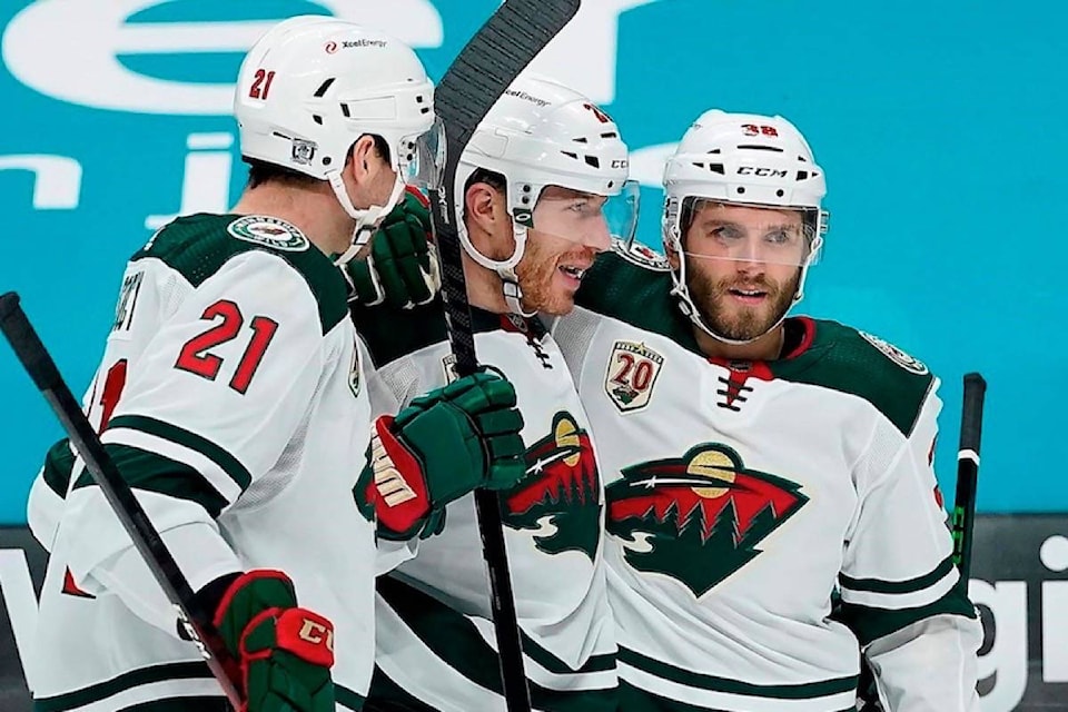 24310669_web1_210223-RDA-Wild-beat-Sharks-6-2-for-third-win-in-a-row-hockey_1