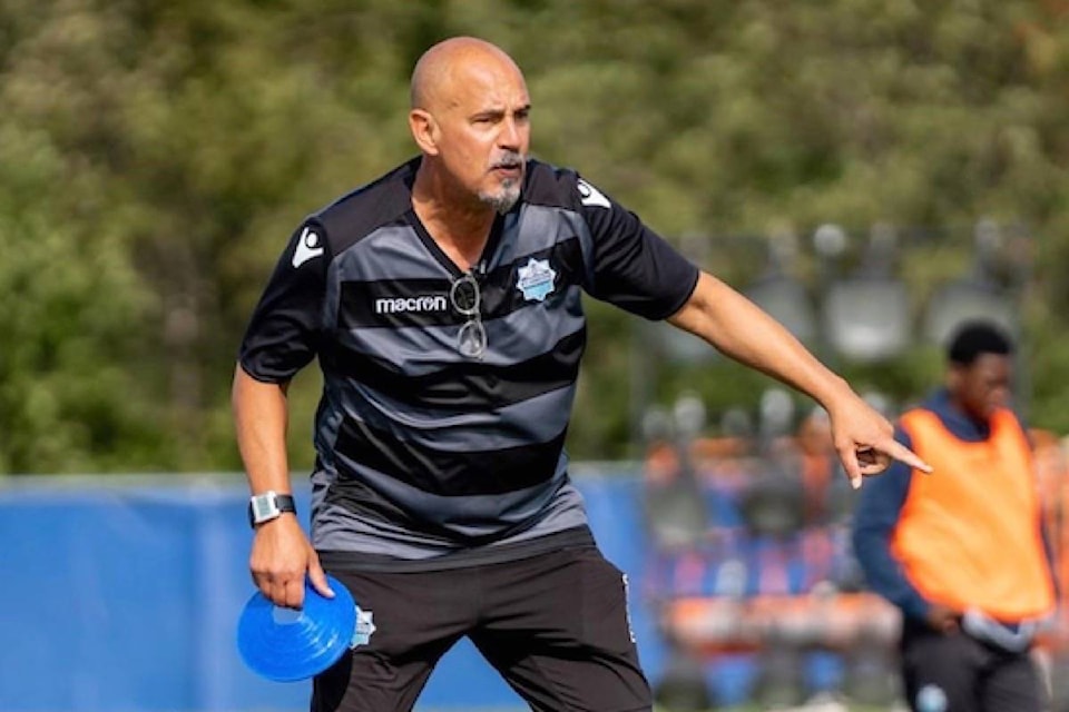 24416371_web1_210304-RDA-Coach-GM-Stephen-Hart-signs-contract-extension-with-CPLs-HFX-Wanderers-FC-soccer_1