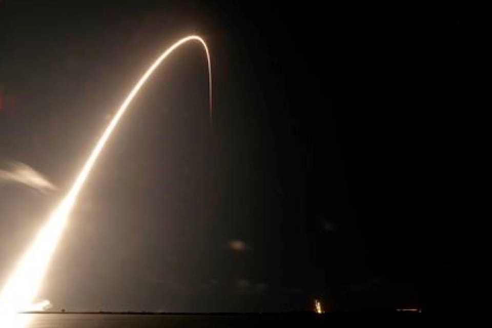 24878356_web1_190524-RDA-SpaceX-launches-60-little-satellites-1st-of-thousands_1