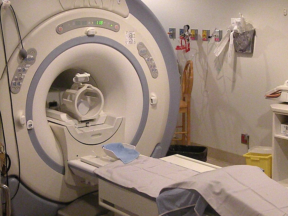 24943691_web1_MRI-scanner-RJH-10