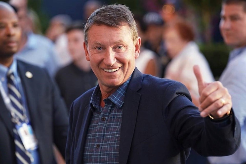 25288866_web1_210526-RDA-The-Great-Move-Gretzky-will-be-part-of-Turners-NHL-studio-gretzky_1