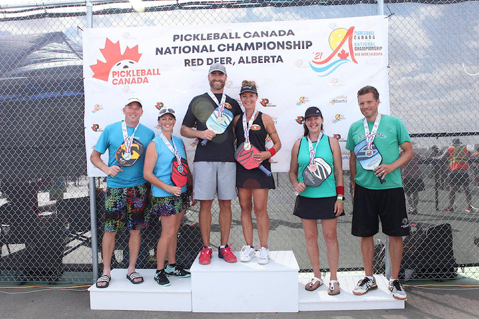 26149025_web1_210813-RDA-pickleball-medals