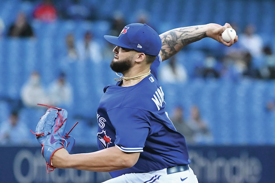 26575198_web1_210922-RDA-Sports-Blue-Jays_1