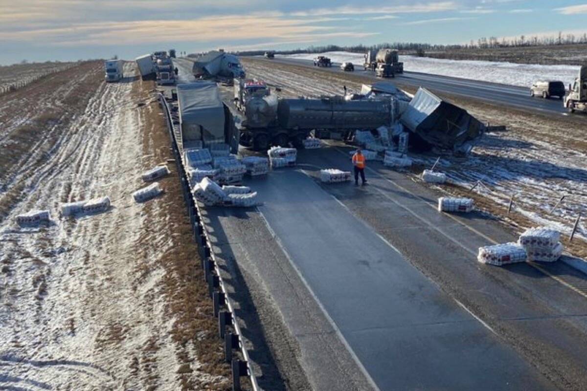 Central Alberta RCMP investigating fatal multivehicle crash on Highway