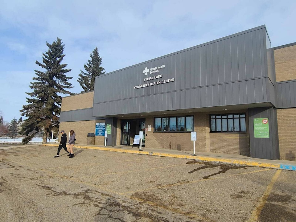 28323602_web1_220126-RDA-Sylvan-Lake-ambulatory-service-urgent-care-centre_1