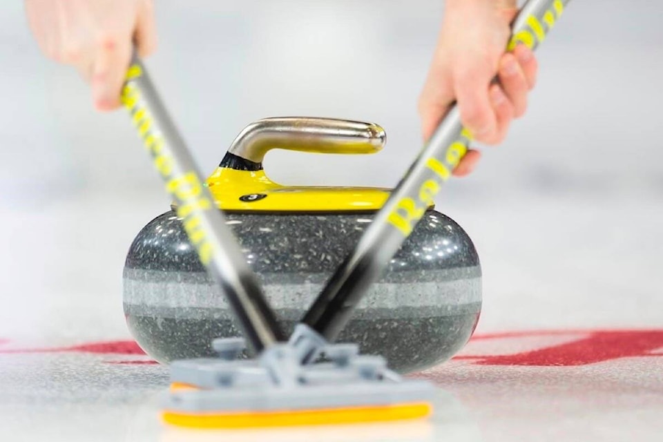 28973450_web1_200918-RDA-Canadas-top-curling-teams-scramble-for-competition-amid-pandemic-curling_1