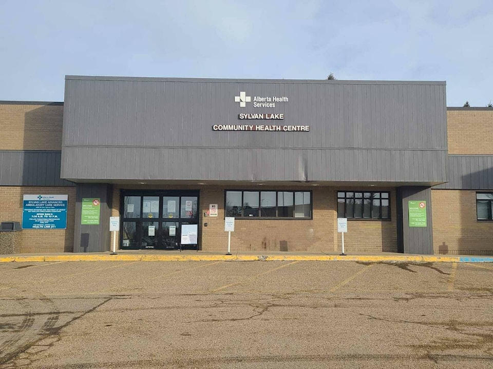 29235416_web1_220126-rda-sylvan-lake-hospital_1