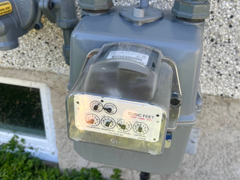 30816708_web1_221025-RDA-Natural-Gas-Rebate-meter_1