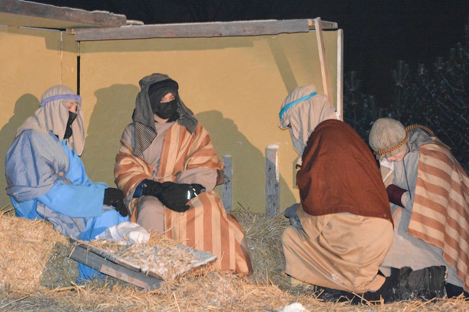 31349680_web1_211222-RDA-Nativity-Scene-Church2