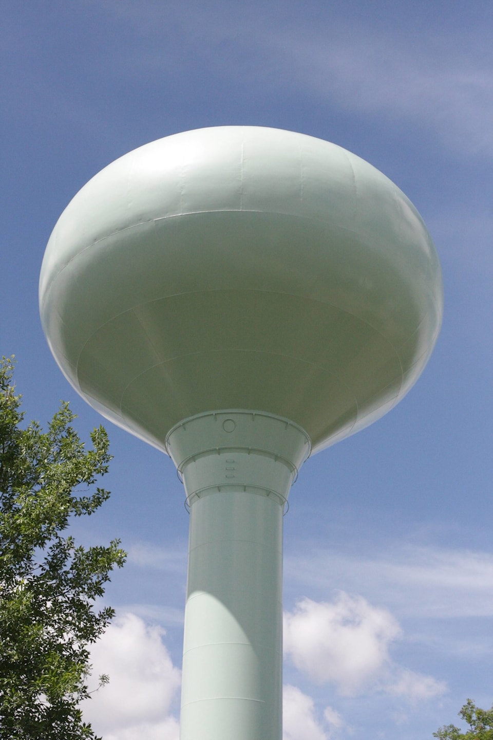 31873988_web1_water-tower