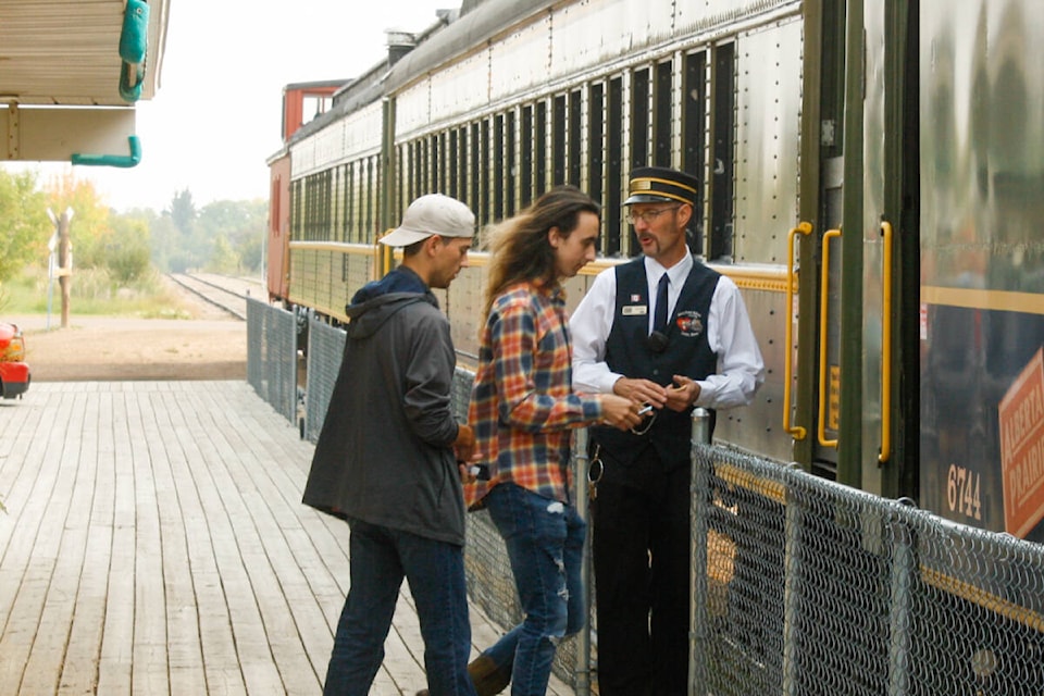 33971645_web1_230921-STI-Steam-train_2