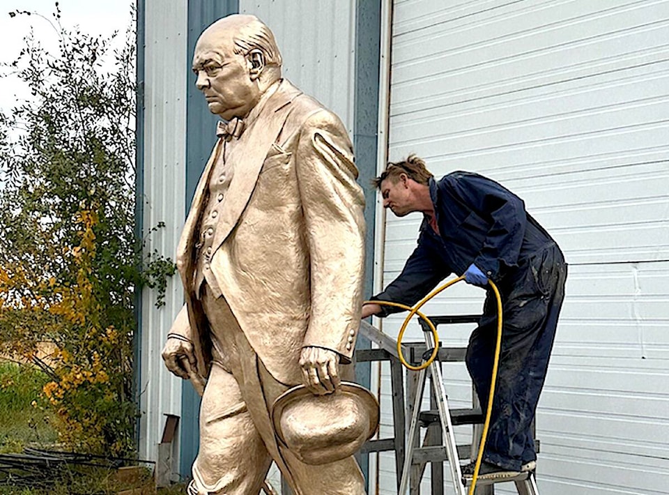34035794_web1_230927-RDA-churchill-statue-churchill_1