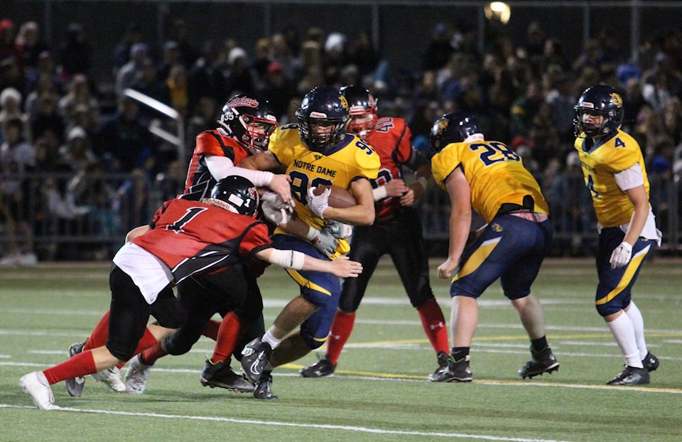 34057384_web1_230928-RDA-Cougars-football_1