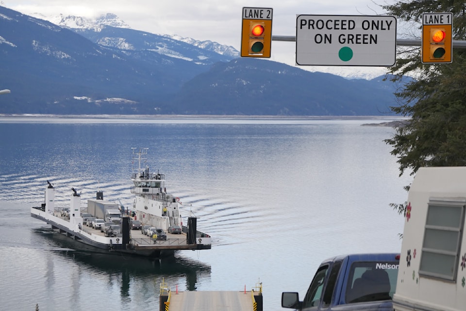 nakusp-ferry