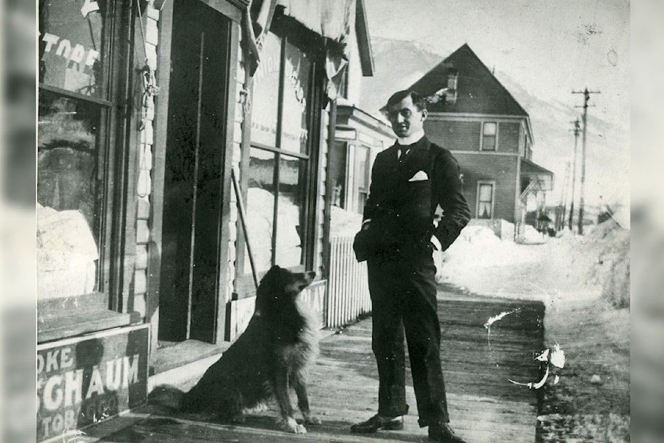 599-smythe-cigar-store-1909