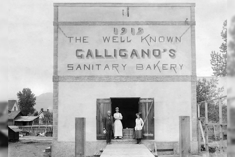 11726-gallicano-bakery-dominic-gallicano-cocoroch-hilda-gallicano