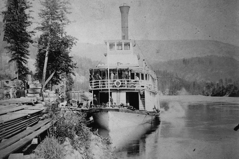 5737-the-steamer-ss-lytton-columbia-river