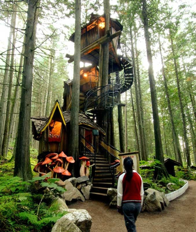 21540revelstoke15-the-enchanted-forest-bc-attraction-revelstoke