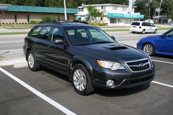 37345revelstoke2008-Subaru-Outback-2-1.5-XT-Limited-1