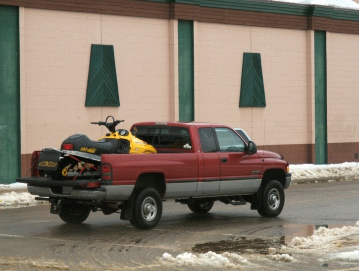 86862revelstokerevelstoke-snowmobile_0001