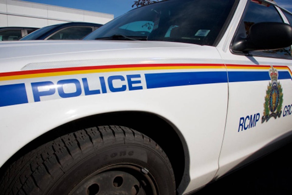 10252547_web1_rcmp-cruiser