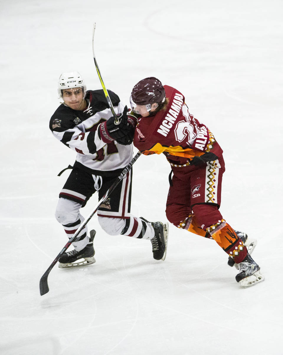 11170098_web1_180326-RTR-grizzlies-v-coyotes-g7-11