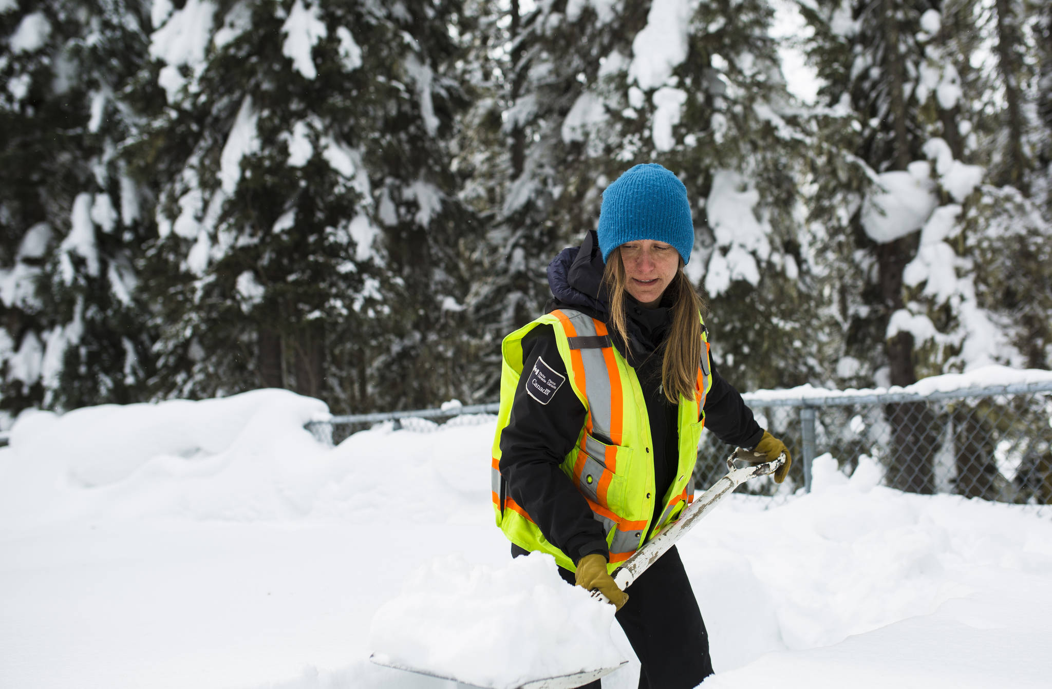 11269718_web1_180306-RTR-avalanche-parks-canada23