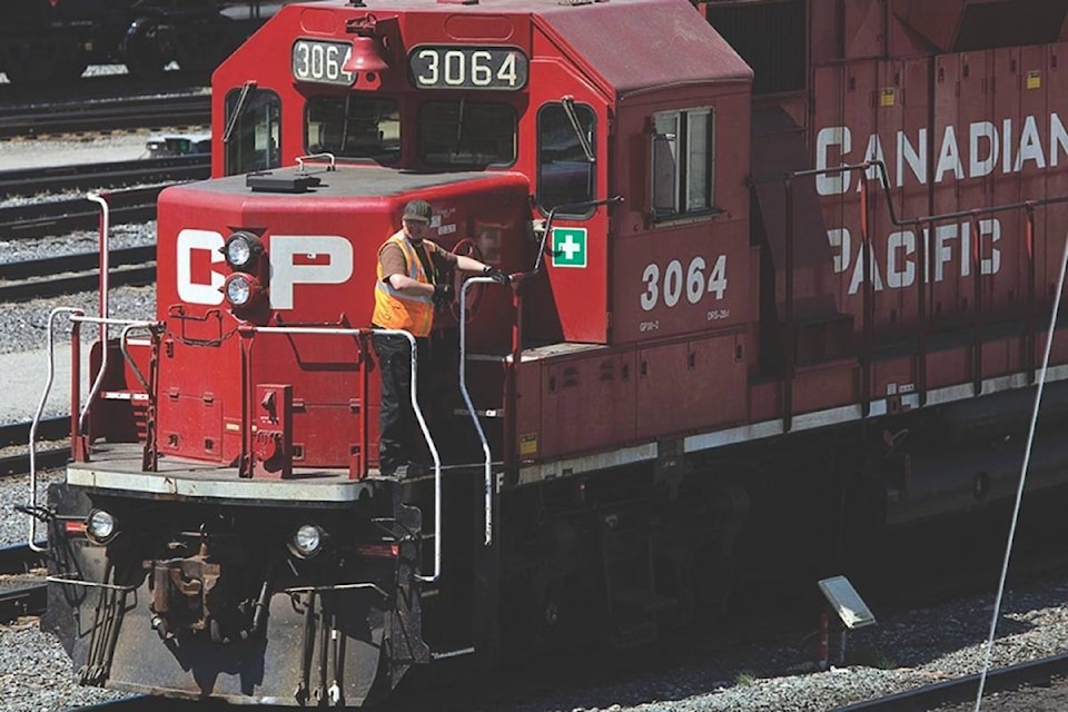 12014796_web1_180522-RDA-M-180523-RDA-CP-Rail