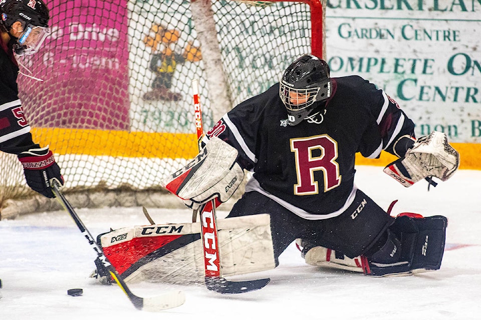 15124127_web1_copy_190116-RTR-Grizzlies-goalies_1