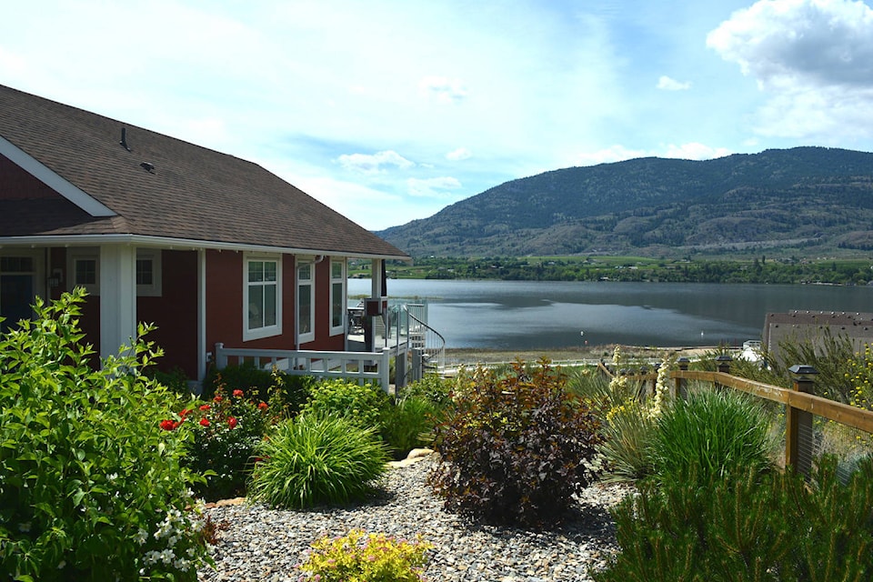 15667511_web1_Osoyoos-2