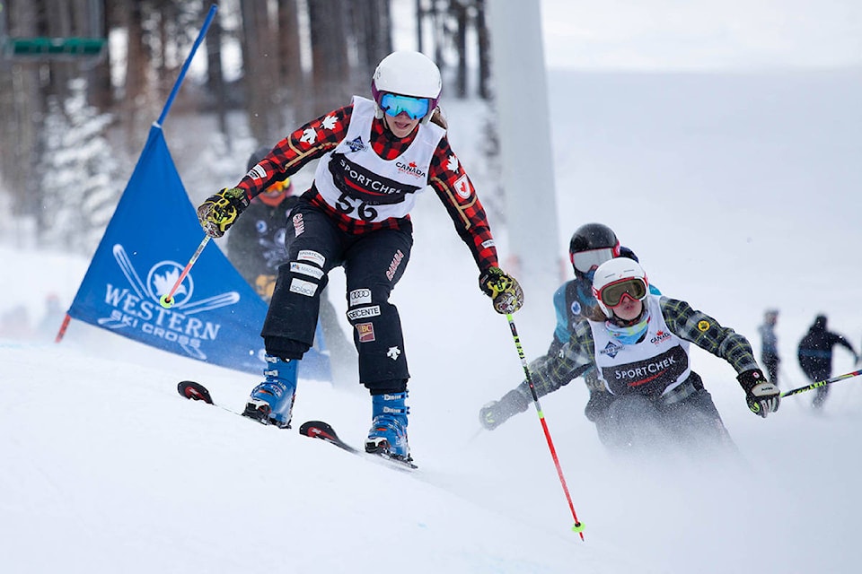 15853722_web1_190305-TDT-ski-cross