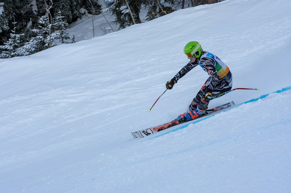 17094750_web1_Revelstoke-Mountain-Resort-ski-race7