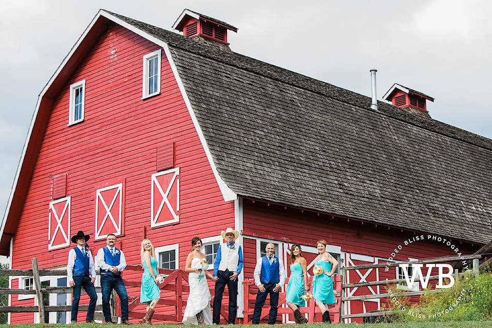 21077192_web1_200401-VMS-weddings-BARN_1