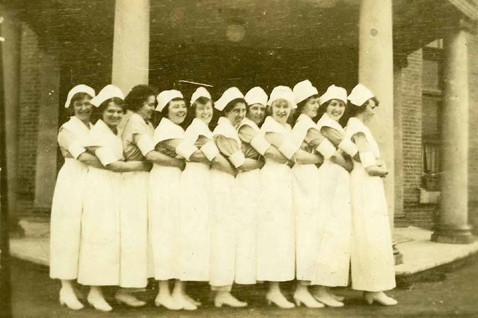Nurses at Queen Victoria Hospital. (Revelstoke Museum and Archives)