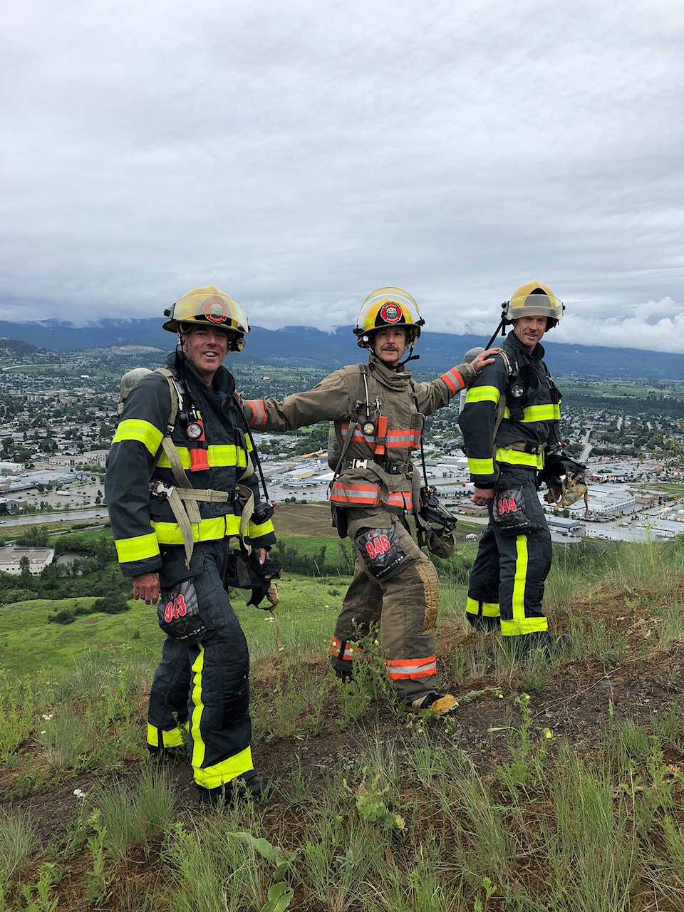 21863201_web1_200618-WIN-FD-stairclimb-lakecountry-FD_2