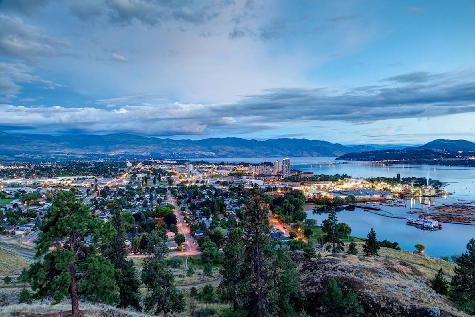 22572859_web1_170630-BPD-M-Kelowna-skyline