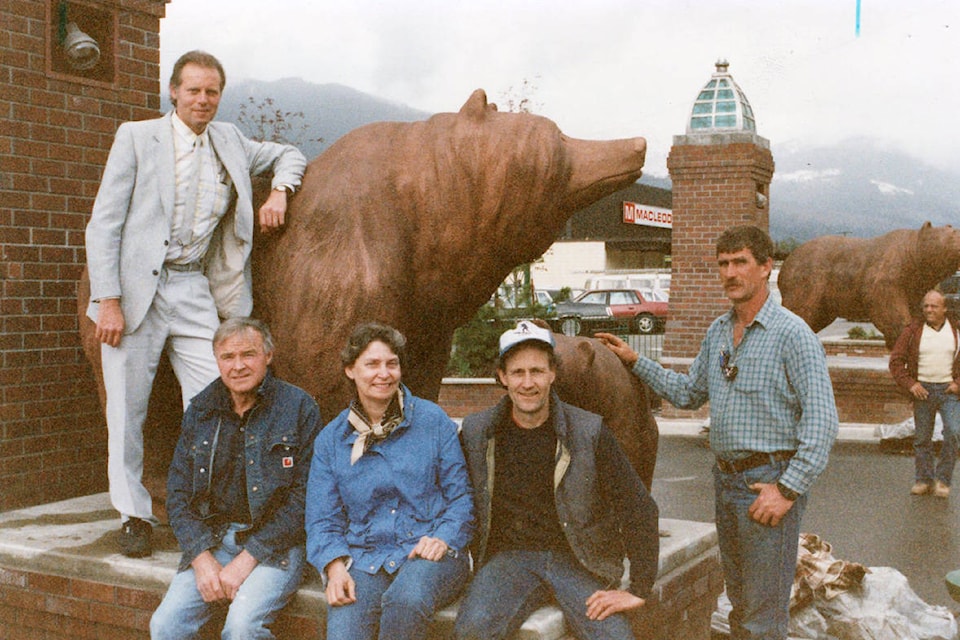 Grizzly Plaza Revitalization team. Robert Inwood (left), Bill Cameron, Fran Jenkins and Tom Lynn (creators of the bear statues). (Photo from Revelstoke Museum and Archives #10304 TR-853)