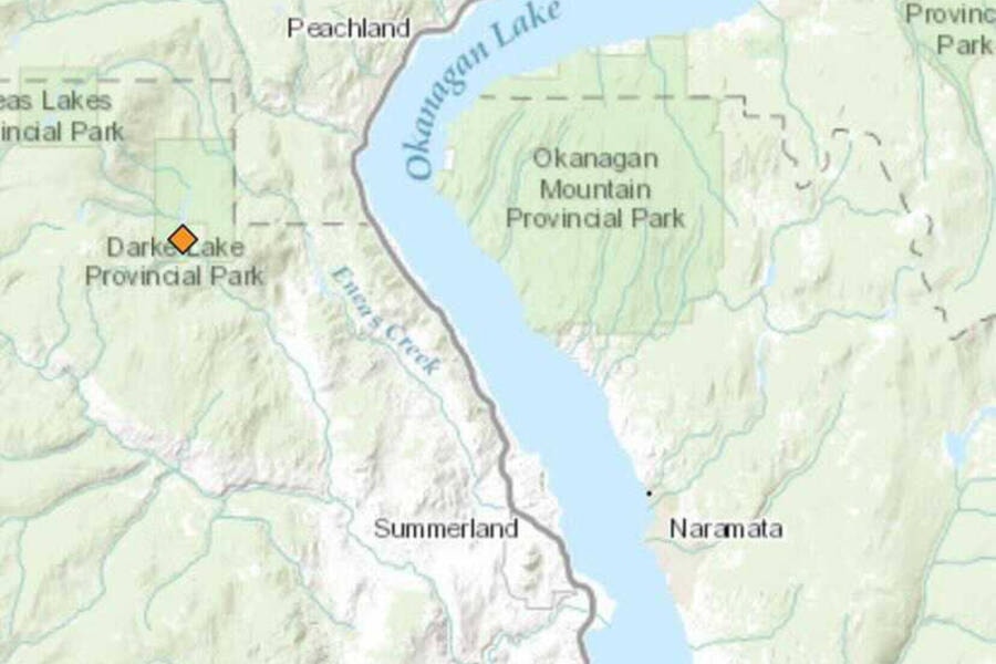 26432582_web1_210916-SUM-Wildfire-Darke-Lake-SUMMERLAND_1