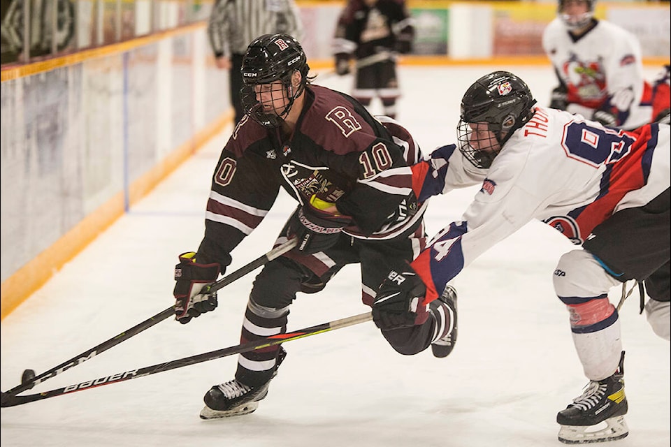 The Revelstoke Grizzlies played their first regular season home game on Oct. 23, beating the Sicamous Eagles 3-1. (Jocelyn Doll - Revelstoke Review)