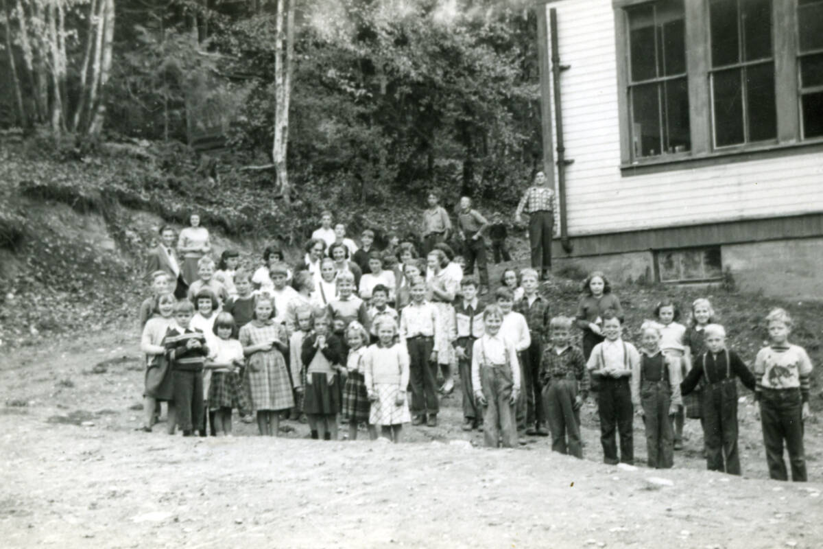 The students of Arrowhead School gather for a school photo, October 10, 1957. (Contributed-Arrow Lakes Historical Society)